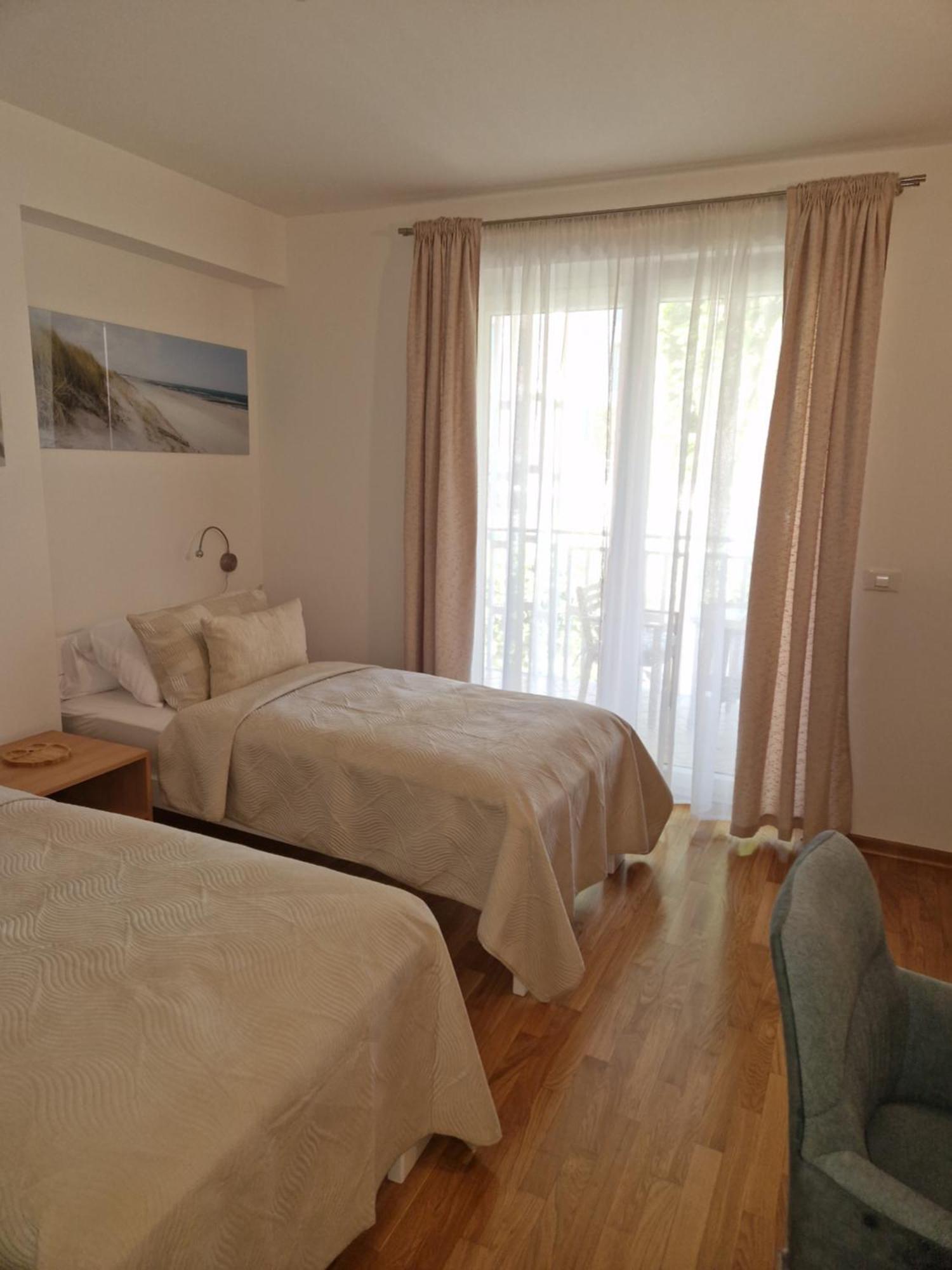Room 211 - Aparthotel Jadranka Portorož Quarto foto