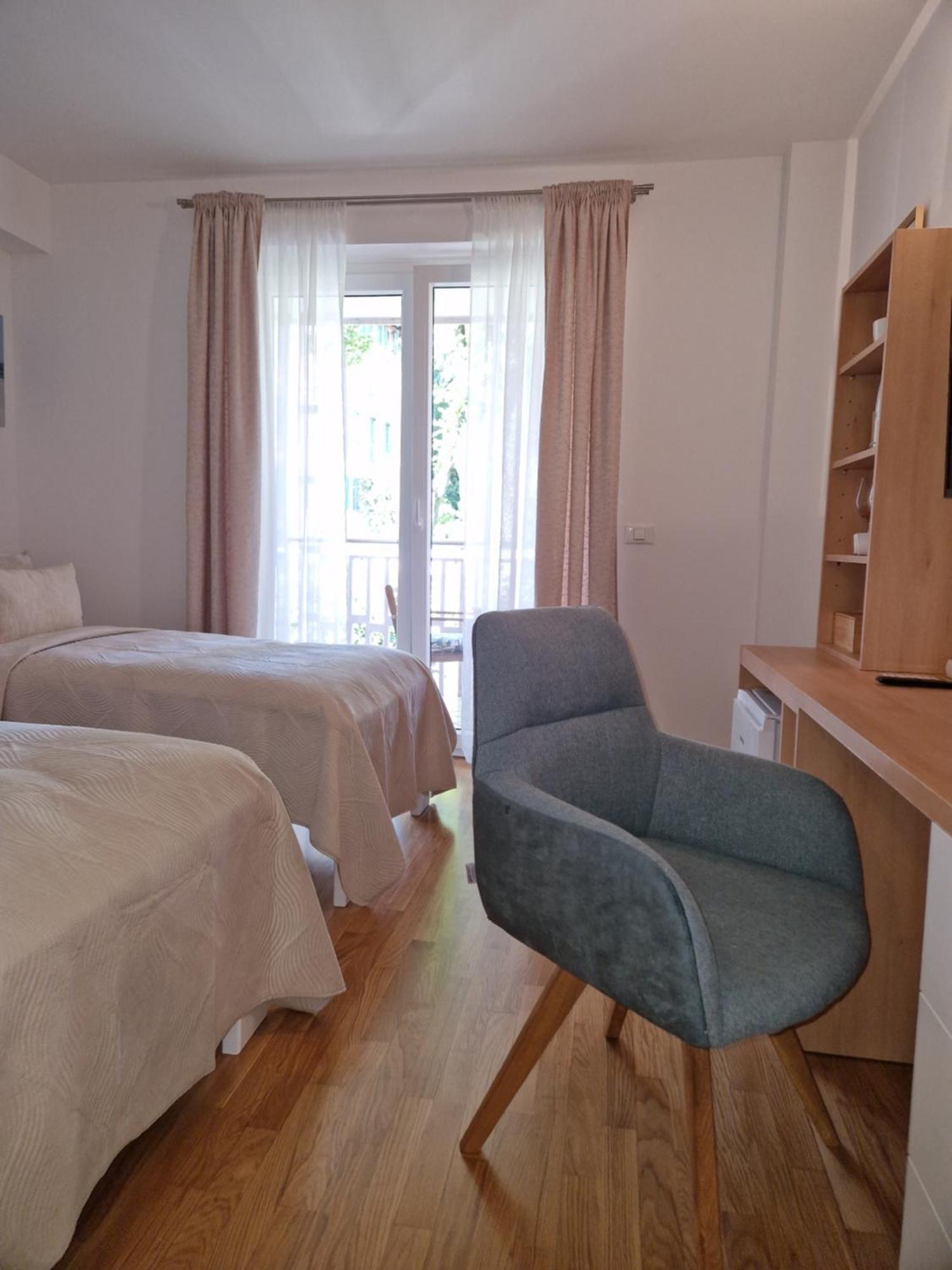 Room 211 - Aparthotel Jadranka Portorož Exterior foto